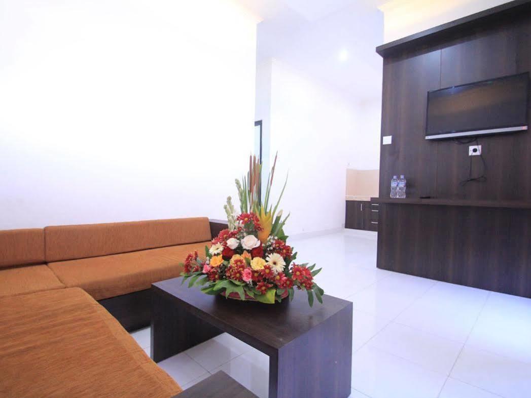 Bakung Sunset Hotel Kuta  Luaran gambar