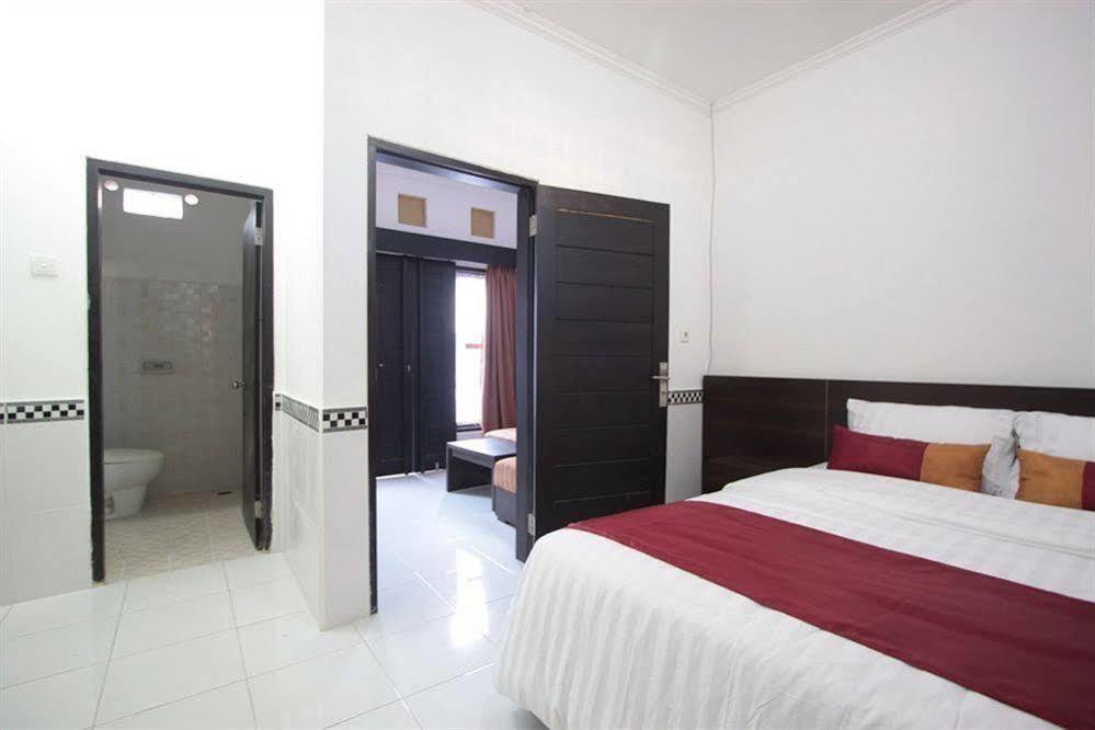 Bakung Sunset Hotel Kuta  Luaran gambar