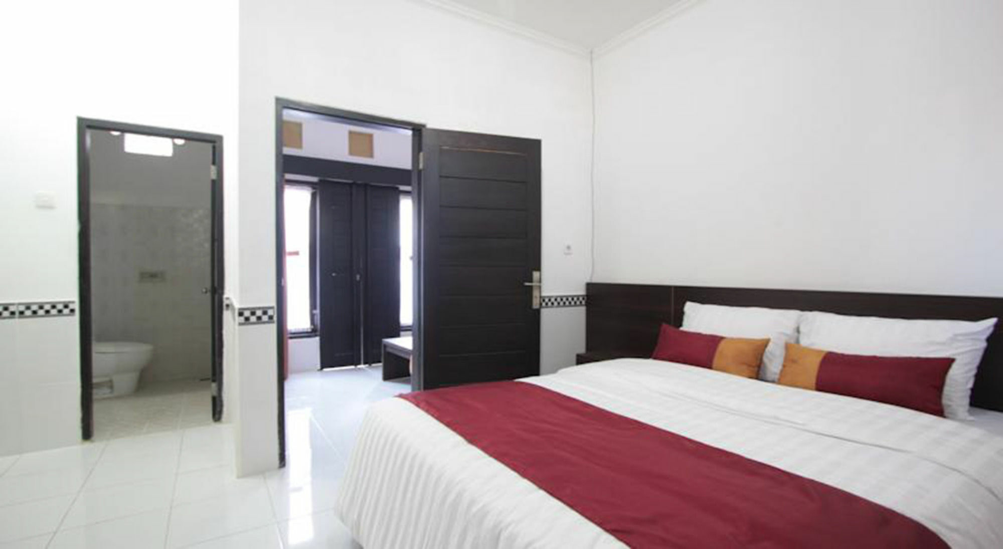 Bakung Sunset Hotel Kuta  Luaran gambar