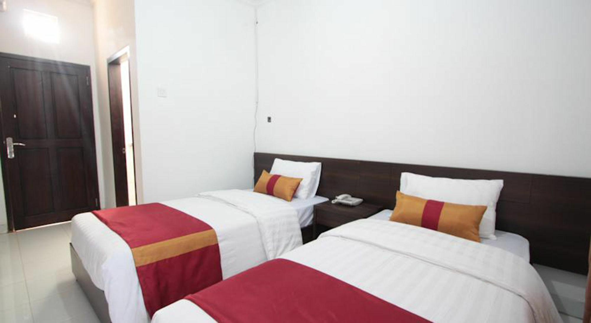 Bakung Sunset Hotel Kuta  Luaran gambar