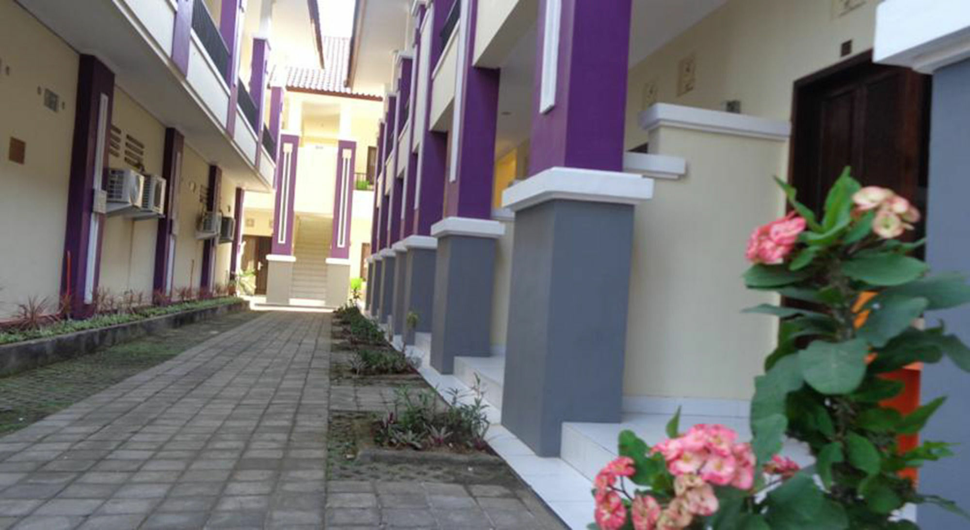 Bakung Sunset Hotel Kuta  Luaran gambar
